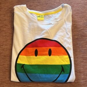 C&A SMILEY LONDON ~ 11-12Y ~ smiley face rainbow t-shirt! super soft t-shirt!